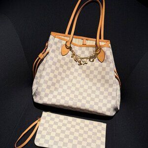 NEVERFULL MM LOUIS VUITTON BAG TOTE WITH CHAIN BAG CHARM